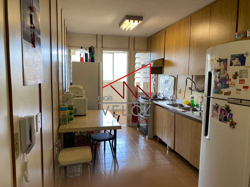 Apartamento à venda com 4 quartos, 160m² - Foto 26