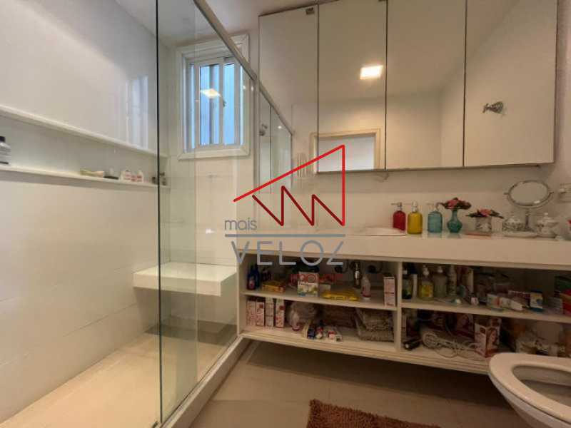 Apartamento à venda com 4 quartos, 200m² - Foto 13