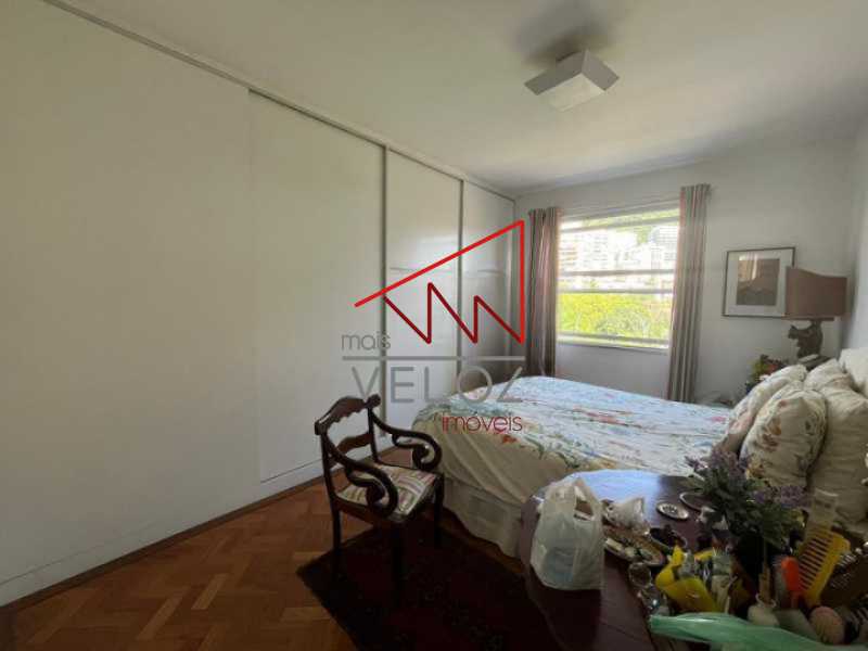 Apartamento à venda com 4 quartos, 200m² - Foto 16