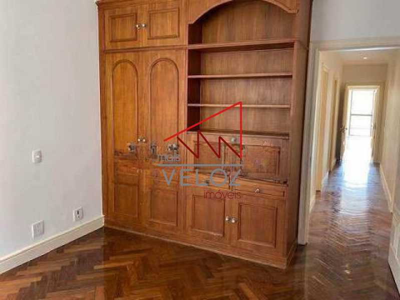 Apartamento à venda com 4 quartos, 250m² - Foto 14