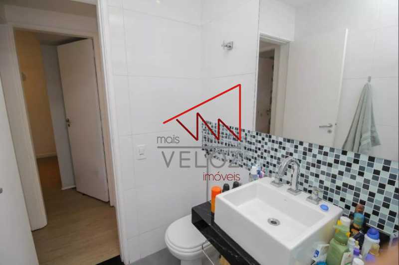 Apartamento à venda com 2 quartos, 60m² - Foto 11