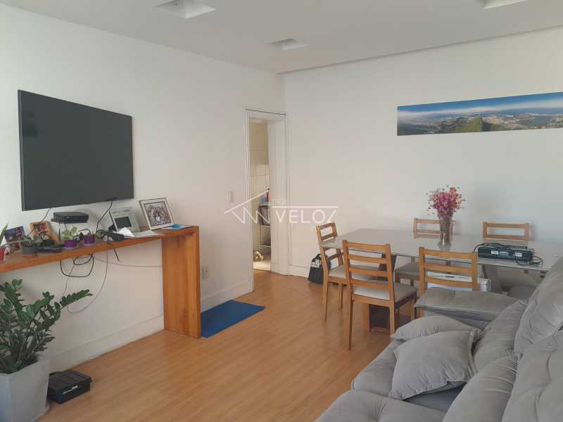 Apartamento à venda com 3 quartos, 100m² - Foto 2