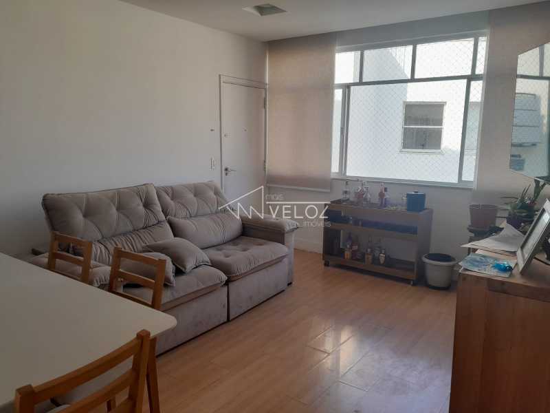 Apartamento à venda com 3 quartos, 100m² - Foto 1