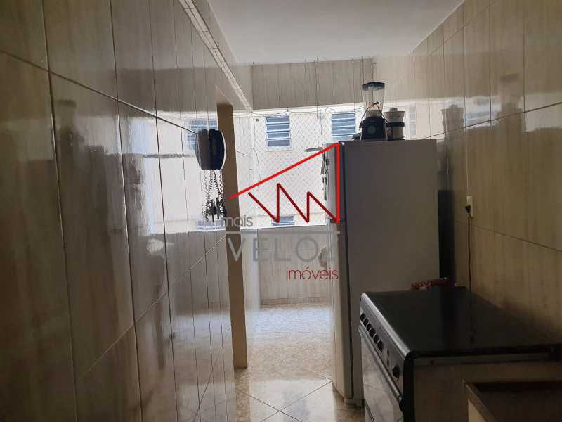 Apartamento à venda com 2 quartos, 67m² - Foto 3