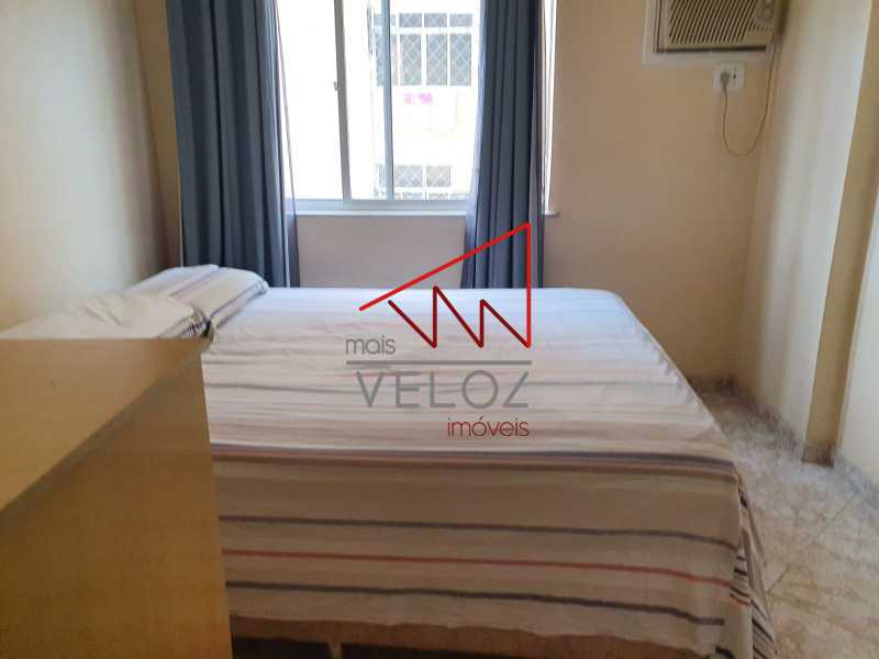 Apartamento à venda com 2 quartos, 67m² - Foto 7