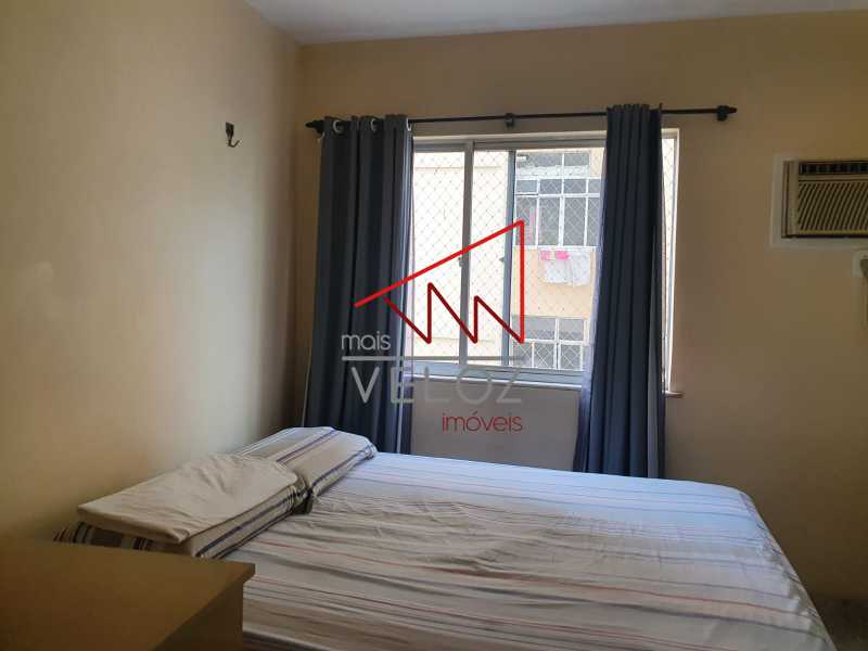 Apartamento à venda com 2 quartos, 67m² - Foto 9