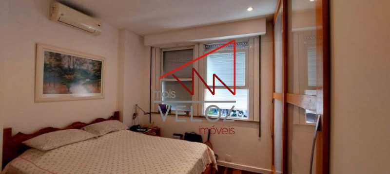 Apartamento à venda com 3 quartos, 213m² - Foto 9