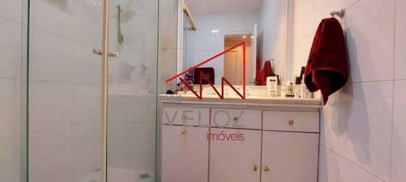 Apartamento à venda com 3 quartos, 213m² - Foto 13