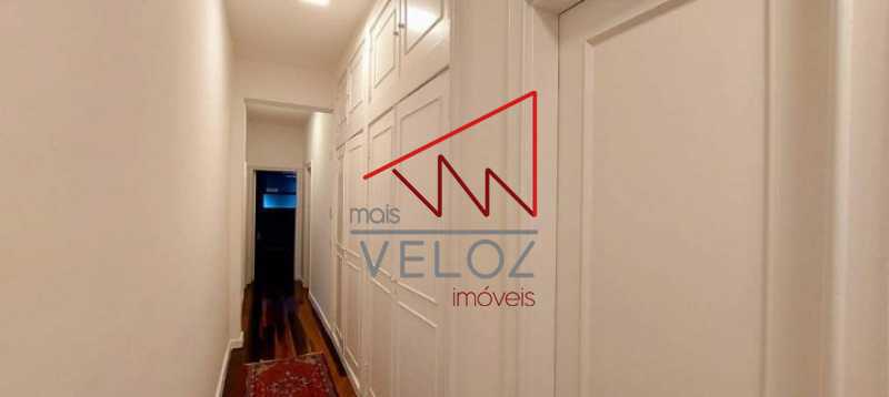 Apartamento à venda com 3 quartos, 213m² - Foto 14