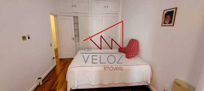 Apartamento à venda com 3 quartos, 213m² - Foto 17