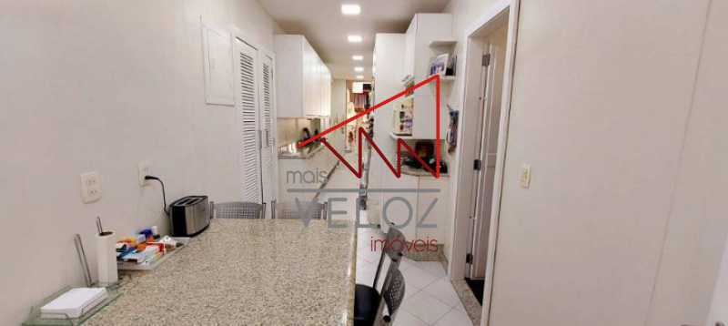 Apartamento à venda com 3 quartos, 213m² - Foto 22