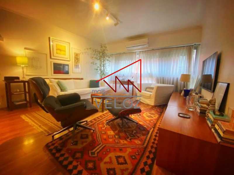 Apartamento à venda com 4 quartos, 130m² - Foto 2