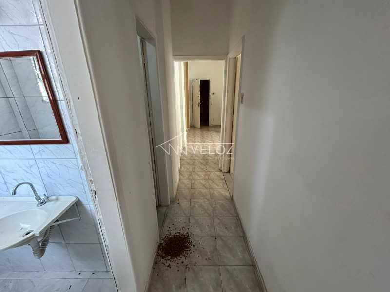 Apartamento à venda com 2 quartos, 70m² - Foto 4