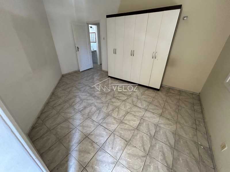 Apartamento à venda com 2 quartos, 70m² - Foto 5