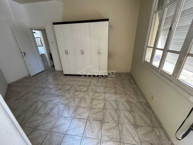 Apartamento à venda com 2 quartos, 70m² - Foto 7