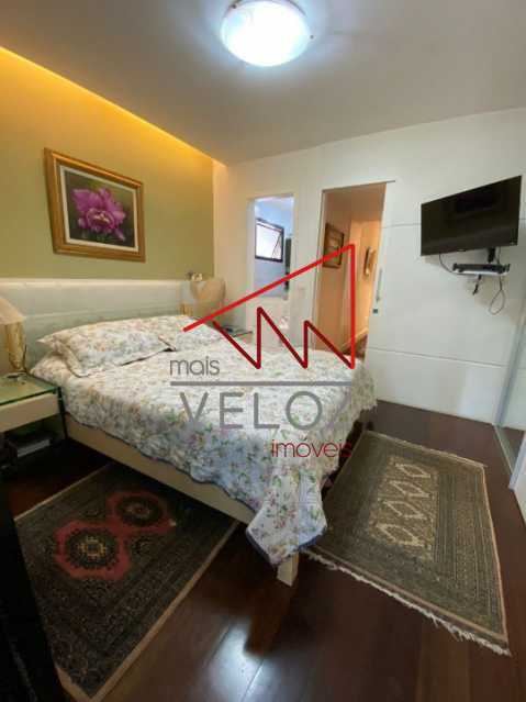 Apartamento à venda com 3 quartos, 137m² - Foto 17