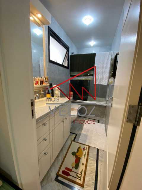 Apartamento à venda com 3 quartos, 137m² - Foto 20