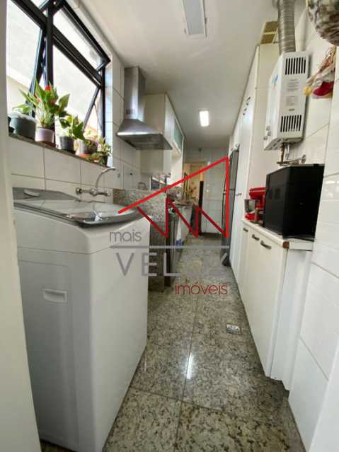 Apartamento à venda com 3 quartos, 137m² - Foto 23