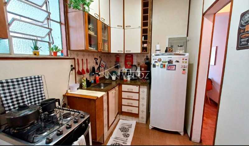 Apartamento à venda com 2 quartos, 100m² - Foto 9