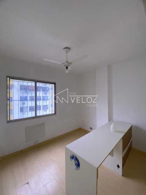 Apartamento à venda com 2 quartos, 72m² - Foto 1