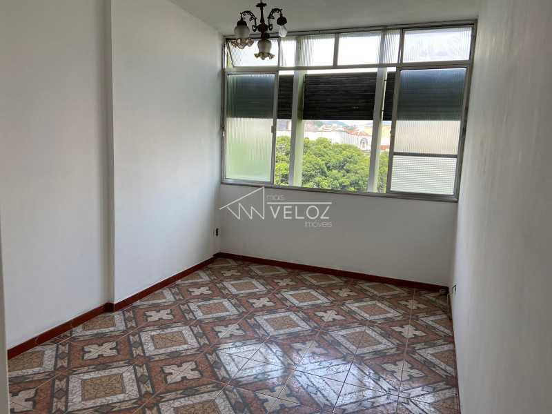 Apartamento à venda com 2 quartos, 73m² - Foto 1