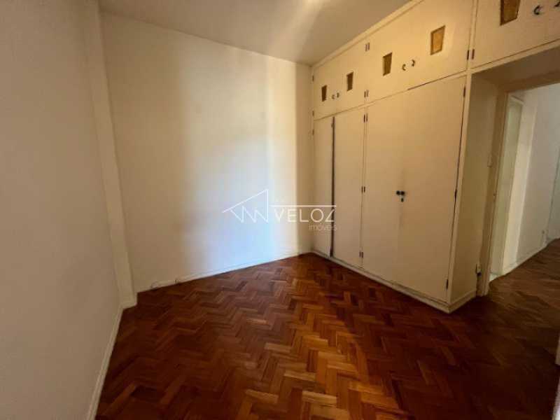 Apartamento à venda com 2 quartos, 60m² - Foto 4