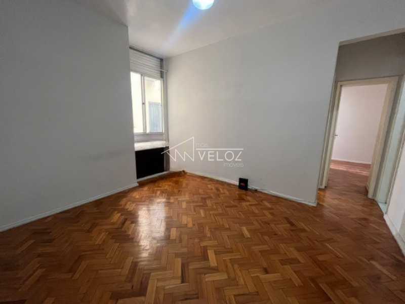 Apartamento à venda com 2 quartos, 60m² - Foto 1