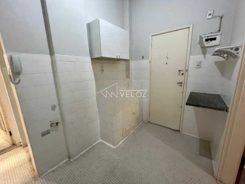 Apartamento à venda com 2 quartos, 60m² - Foto 11