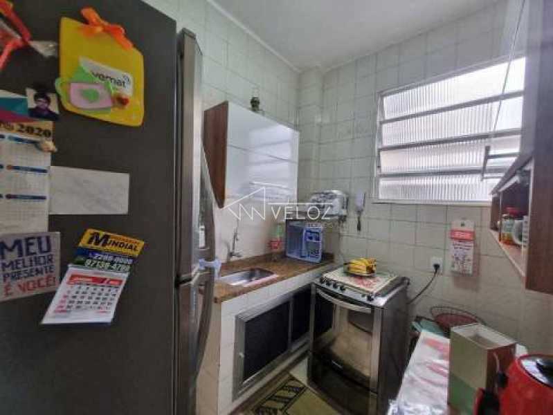 Apartamento à venda com 2 quartos, 80m² - Foto 7