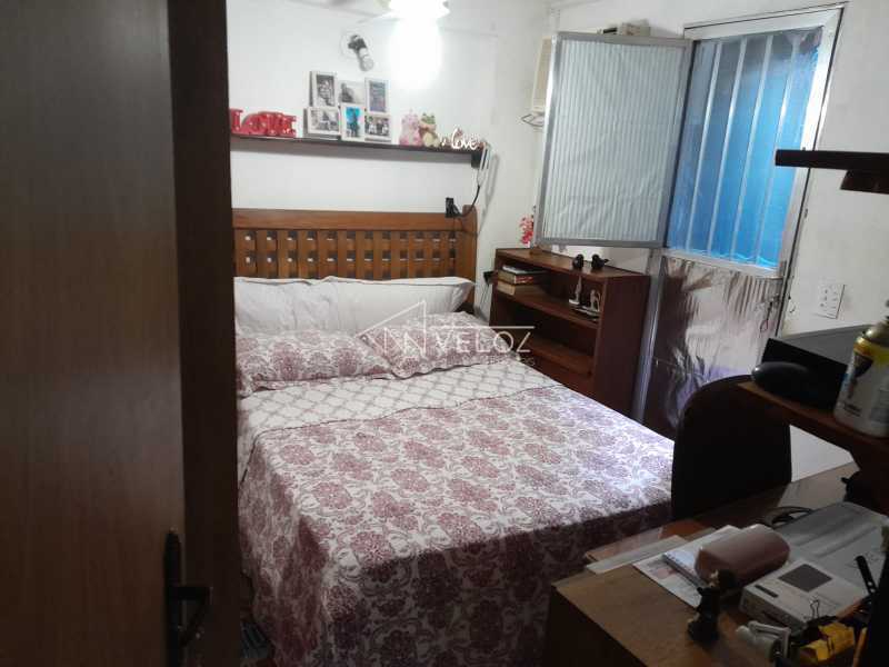 Casa de Vila à venda com 1 quarto, 40m² - Foto 2