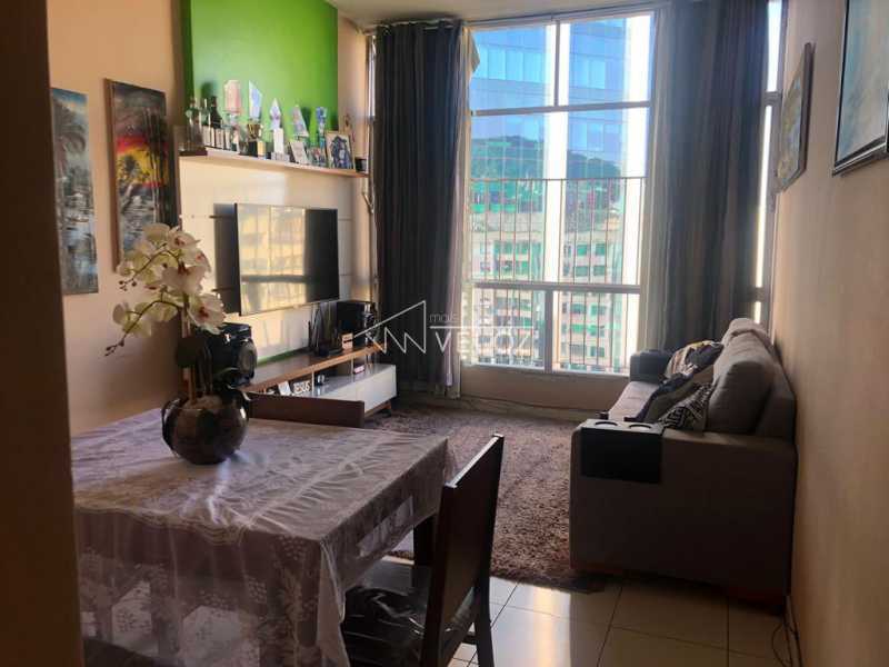 Apartamento à venda com 2 quartos, 73m² - Foto 1