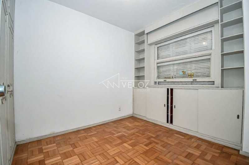 Apartamento à venda com 3 quartos, 200m² - Foto 16