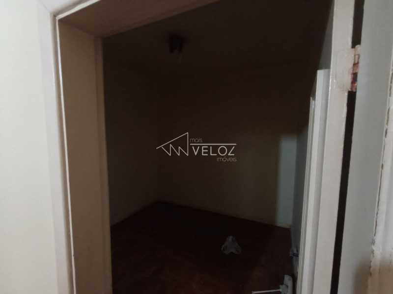 Apartamento à venda com 1 quarto, 32m² - Foto 13