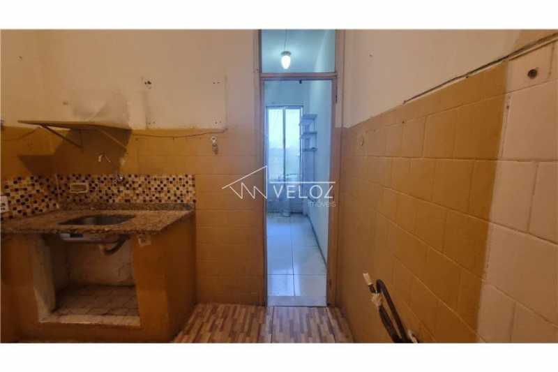 Apartamento à venda com 2 quartos, 64m² - Foto 19