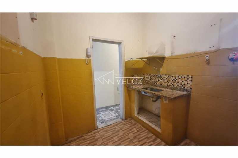 Apartamento à venda com 2 quartos, 64m² - Foto 21