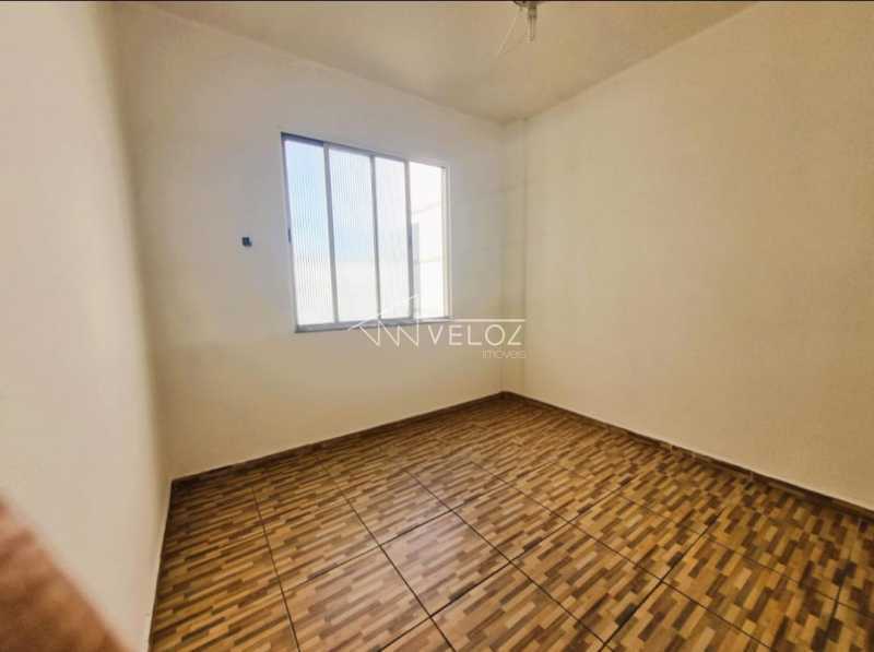 Apartamento à venda com 2 quartos, 64m² - Foto 4