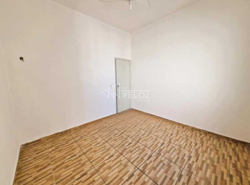 Apartamento à venda com 2 quartos, 64m² - Foto 5