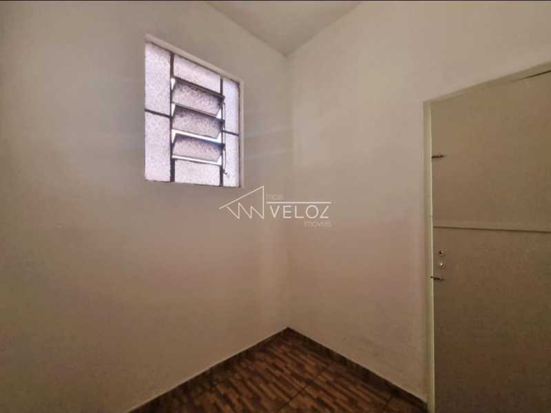 Apartamento à venda com 2 quartos, 64m² - Foto 12