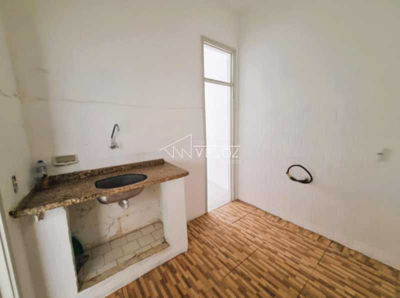 Apartamento à venda com 2 quartos, 64m² - Foto 19