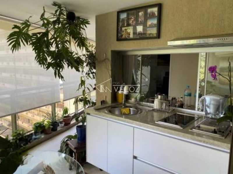 Apartamento à venda com 4 quartos, 211m² - Foto 14