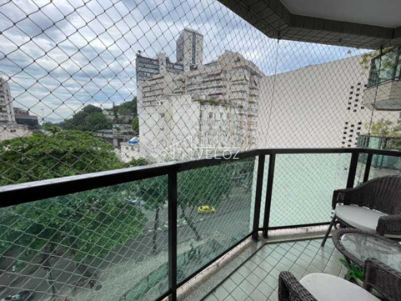 Apartamento à venda com 2 quartos, 95m² - Foto 4