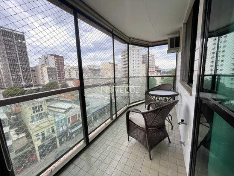 Apartamento à venda com 2 quartos, 95m² - Foto 7