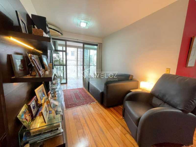 Apartamento à venda com 2 quartos, 95m² - Foto 3