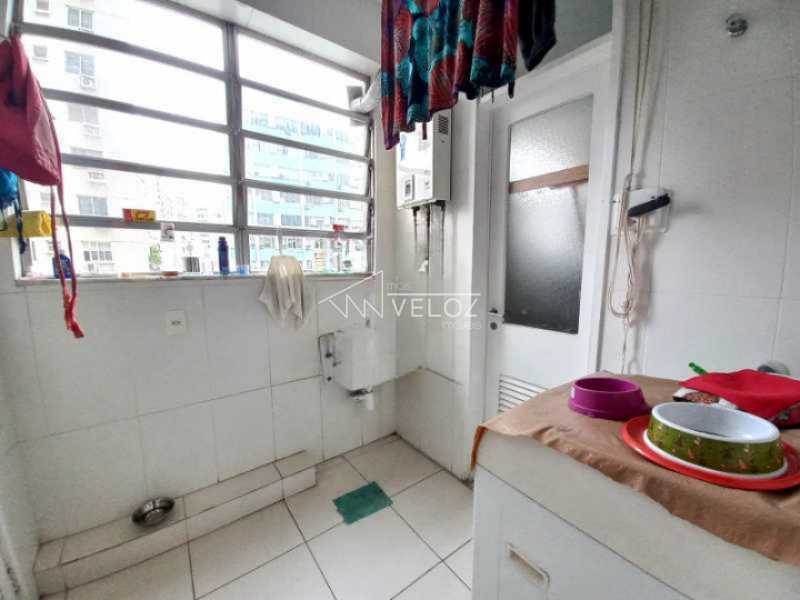 Apartamento à venda com 3 quartos, 164m² - Foto 2