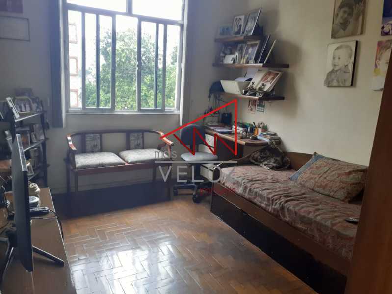 Apartamento à venda com 4 quartos, 140m² - Foto 3