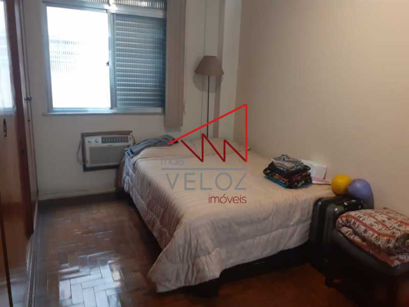 Apartamento à venda com 4 quartos, 140m² - Foto 14