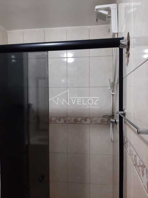 Apartamento à venda com 2 quartos, 70m² - Foto 27