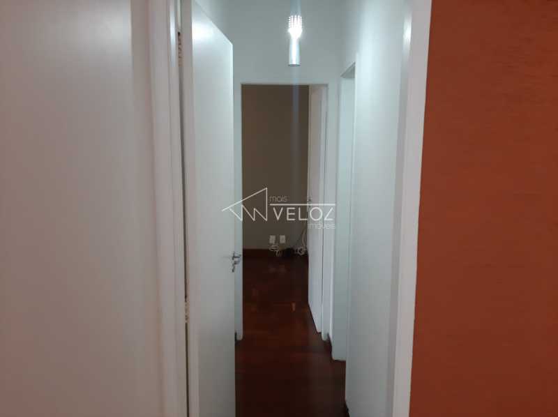 Apartamento à venda com 2 quartos, 70m² - Foto 12