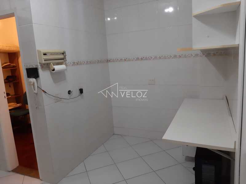 Apartamento à venda com 2 quartos, 70m² - Foto 7