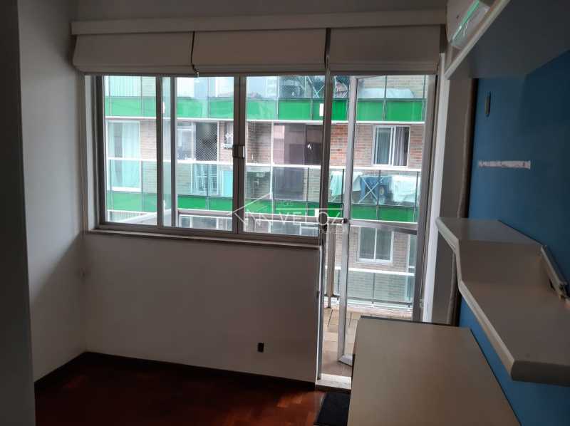 Apartamento à venda com 2 quartos, 70m² - Foto 13